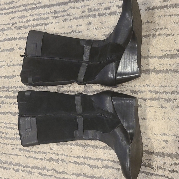 Denver Hayes Black Suede and Leather wedge tall boots - Picture 3 of 5